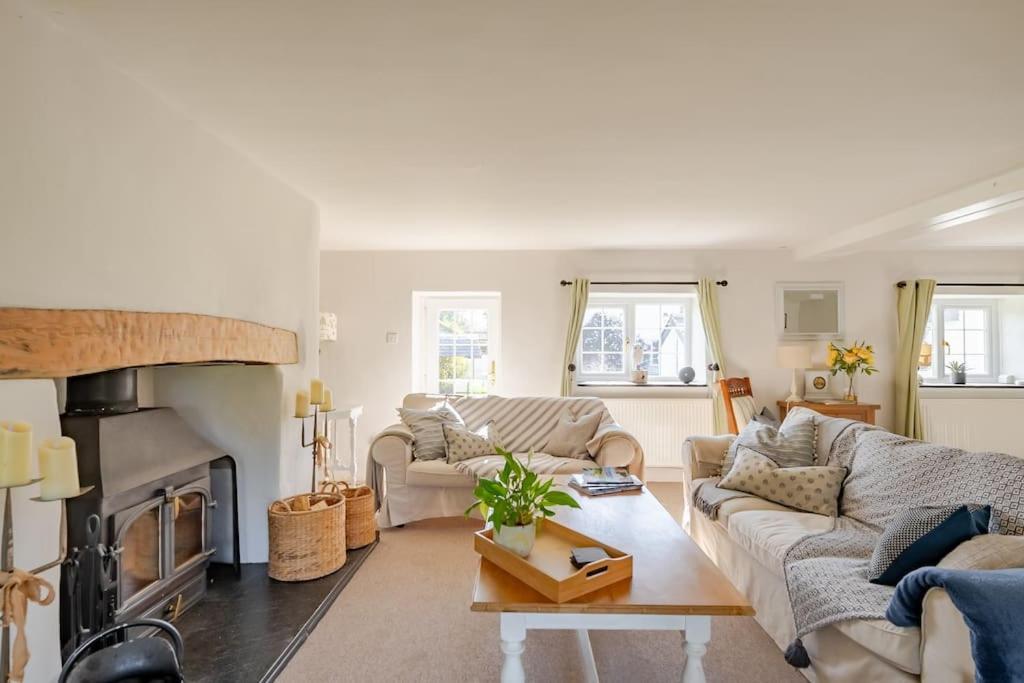 Rhos Y Bel Cottage Angelsey Llangadwaladr  Екстериор снимка