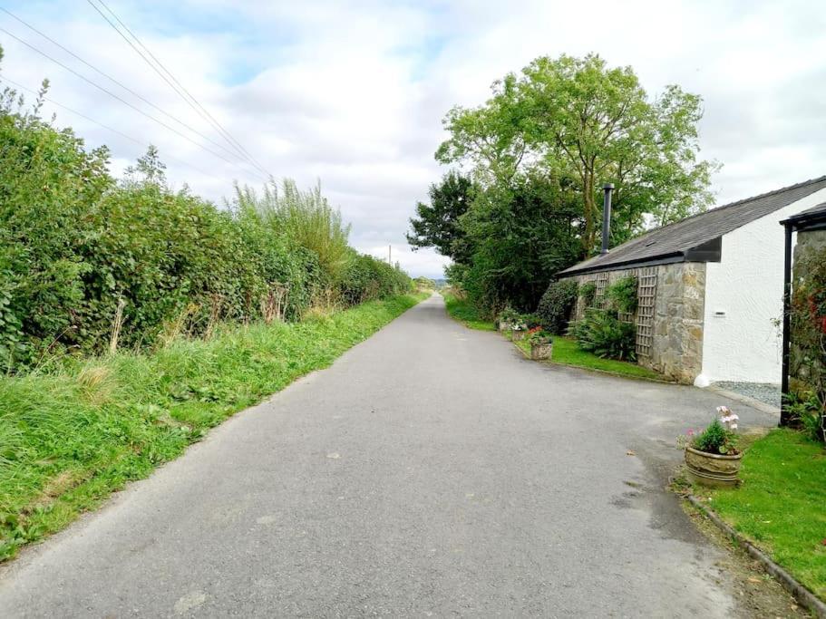 Rhos Y Bel Cottage Angelsey Llangadwaladr  Екстериор снимка